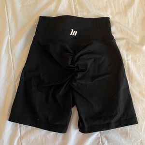 Biker shorts with scrunch bum